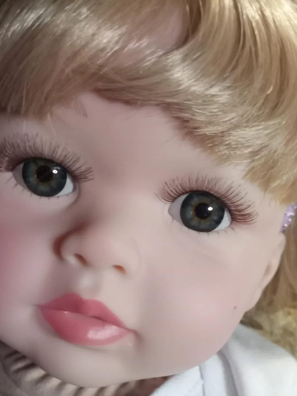 N/A 24 lifelike
